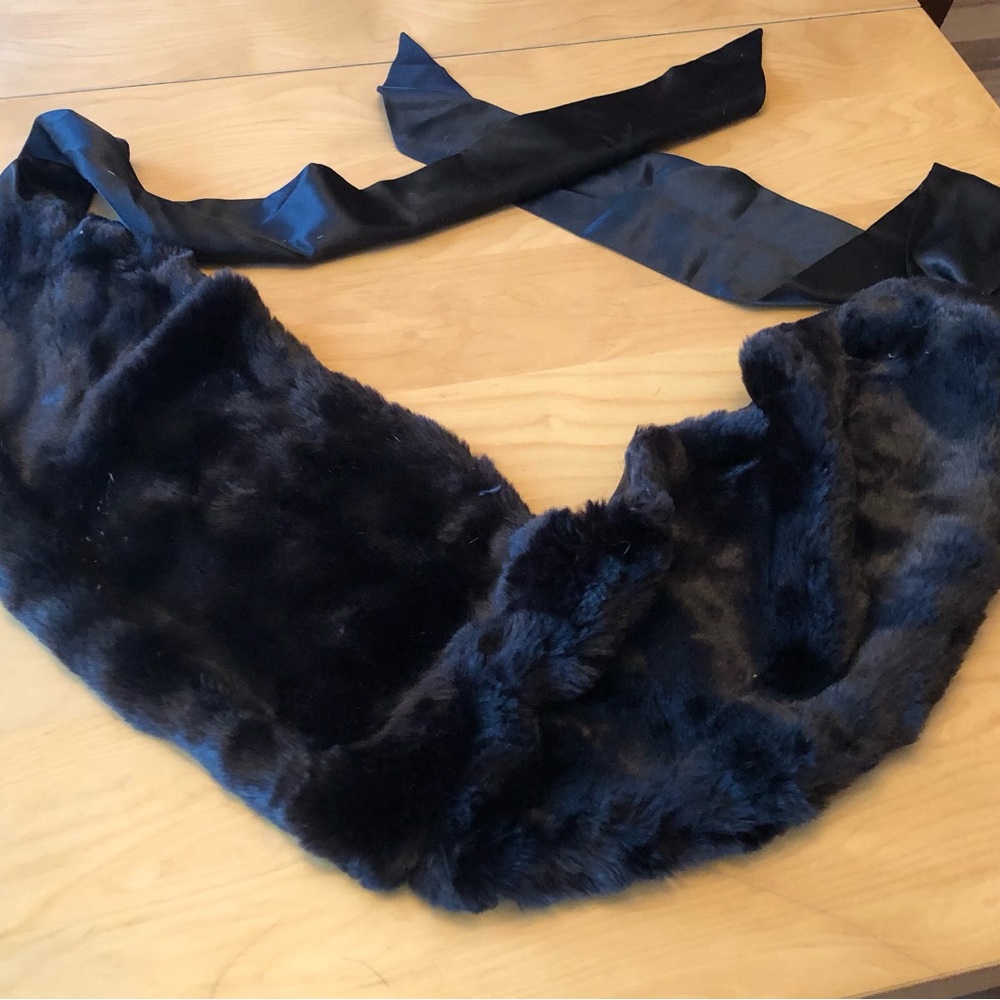 Black faux fur wrap